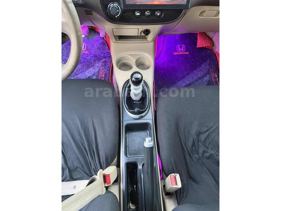 EFENDİ'DEN HONDA CİVİC 1.6 VTEC LS TEMİZ DURUMDA