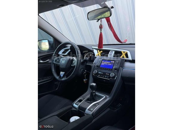 GÜROĞLUNDAN 2018 MODEL 210 BİN KM DE HATASIZ BOYASIZ CİVİC