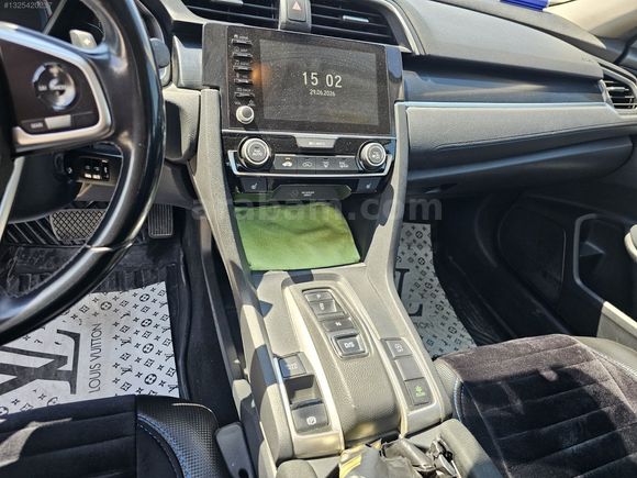 MATUR DAN:)2020 HONDA CİVİC 80.000 DE