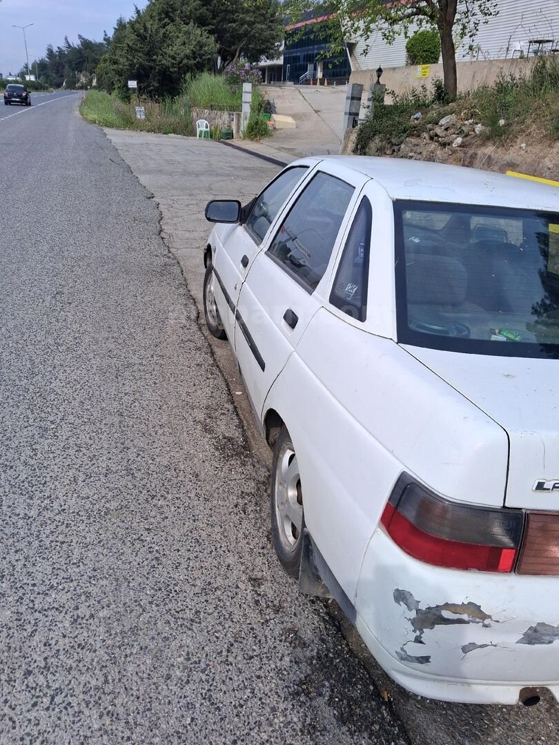 Sahibinden Lada Vega 1.5 2000 Model İzmir 233.000 km Beyaz 4