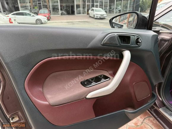 ''KONYA ARS MOTORS'' DOLULAR DOLUSU DÜŞÜK KM TİTANYUM