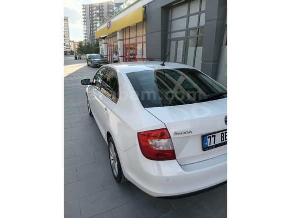 Sahibinden Skoda Rapid 1.6 TDI GreenTec Style 2015 Model