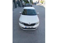 Sahibinden Skoda Rapid 1.6 TDI GreenTec Style 2015 Model