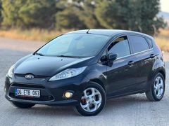 2011 MODEL 1.4 TİTANYUM KATLANIR AYNA 140.000 KM OTOMATİK VİTES
