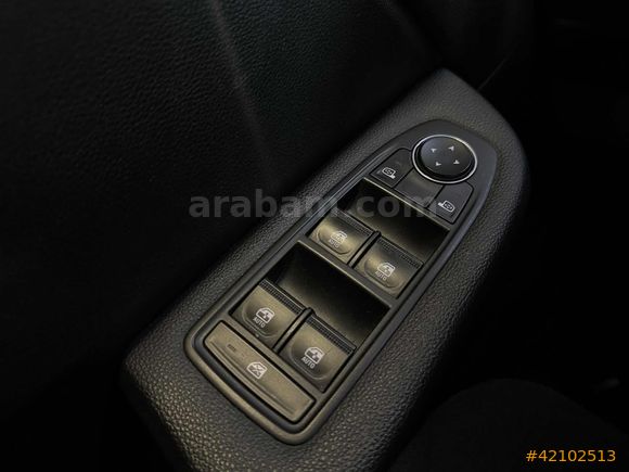 YKTCAR AUTOGROSS'DAN 2023 CLIO TOUCH 100.942 KM'DE