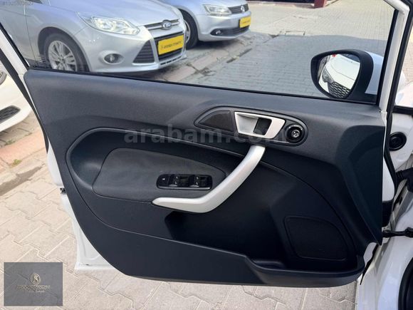 2012 FORD FİESTA 1.4 TİTANİUM X 177.000 KM