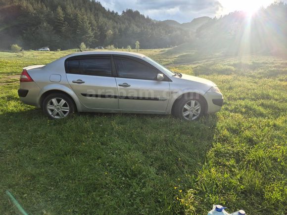 Sahibinden Renault Megane 2.0 Dynamique 2006 Model