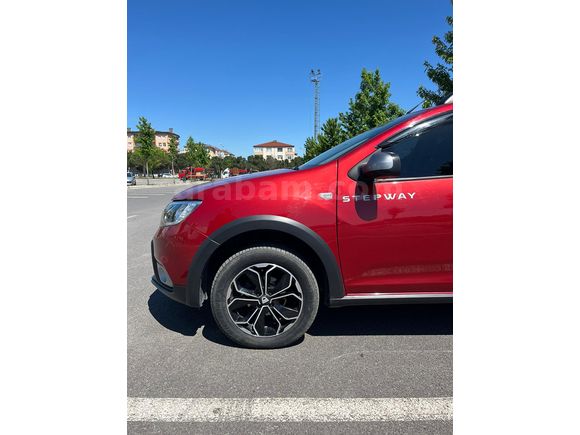 Sahibinden Dacia Sandero 0.9 TCe Stepway Easy-R 2020 Model 