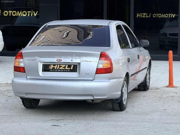 HIZLI'dan HYUNDAİ ACCENT GLS - KLİMALI HASAR KAYITSIZ