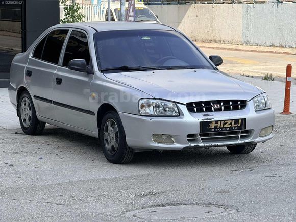 HIZLI'dan HYUNDAİ ACCENT GLS - KLİMALI HASAR KAYITSIZ