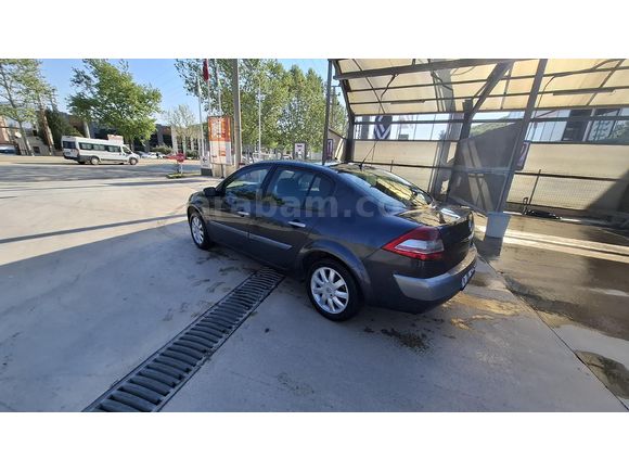 Megane 1.5 dCi  2009  110 luk. 6 iler
