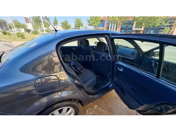 Megane 1.5 dCi  2009  110 luk. 6 iler