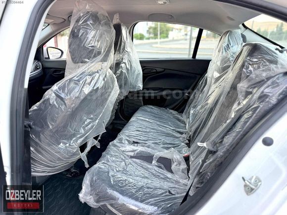ÖZBEYLER MOTORS'DAN EMSALSİZ TEMİZLİKTE / 7.ooo KM'DE 1.6 EGEA +