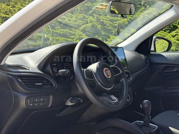 2023 MODEL HATASIZ DEĞİŞENSİZ 35.000 KM OTOMATİK ÇOK TEMİZ EGEA