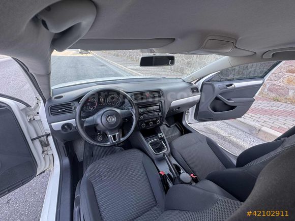 2012 VOLKSWAGEN JETTA 1.6 TDİ TRENDLİNE