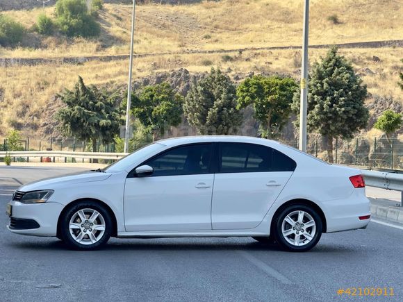 2012 VOLKSWAGEN JETTA 1.6 TDİ TRENDLİNE
