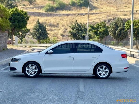 2012 VOLKSWAGEN JETTA 1.6 TDİ TRENDLİNE