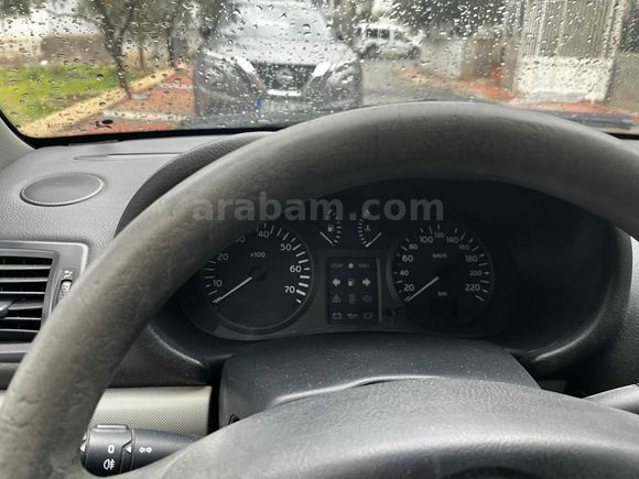 Sahibinden Renault Clio 1.2 Authentique 2004 Model 