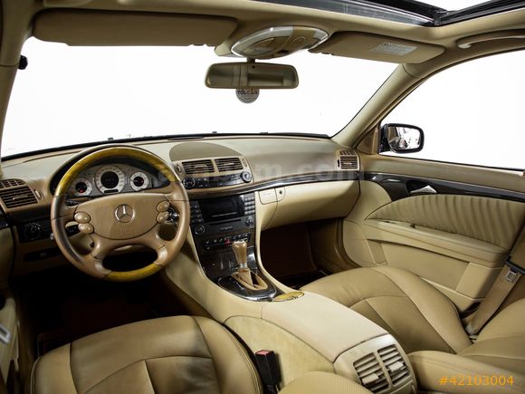 TOLCAR ( MERCEDES BENZ E 220 CDI W 211 )