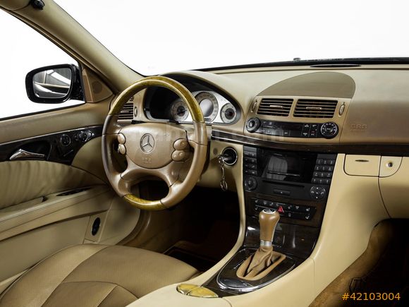 TOLCAR ( MERCEDES BENZ E 220 CDI W 211 )