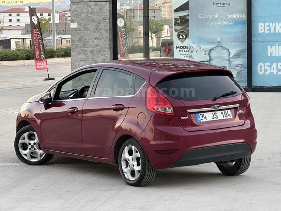 2011 FORD FİESTA 1.4 TDCİ TİTANİUM X "152" BİNDE CAM GİBİ