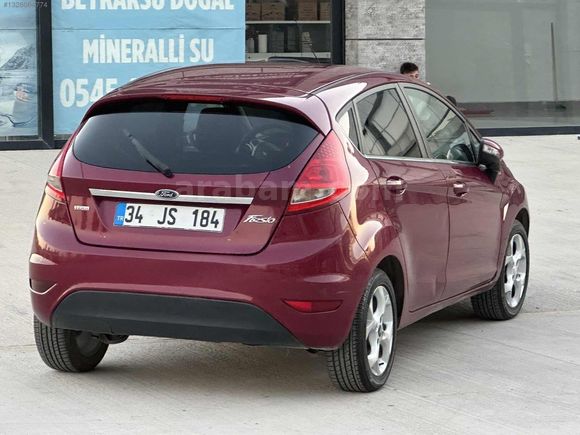 2011 FORD FİESTA 1.4 TDCİ TİTANİUM X "152" BİNDE CAM GİBİ