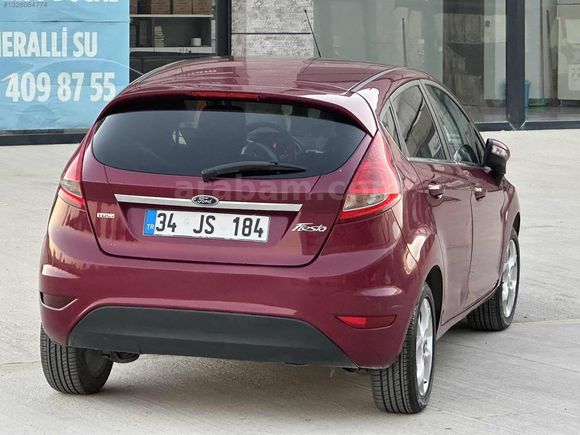 2011 FORD FİESTA 1.4 TDCİ TİTANİUM X "152" BİNDE CAM GİBİ