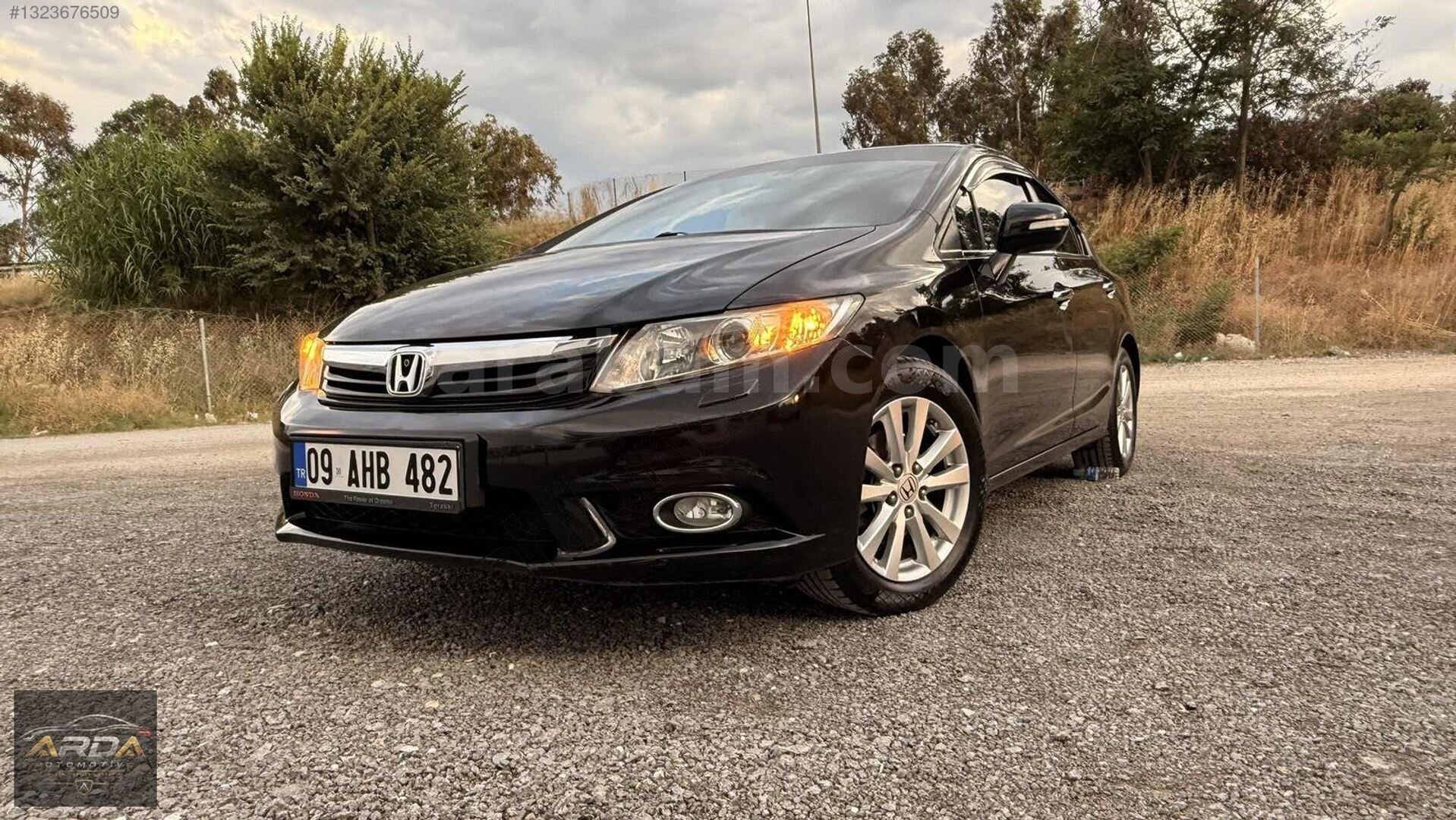 Galeriden Honda Civic 1.6i VTEC Eco Elegance 2013 Model Aydın 165.000 km Siyah 5