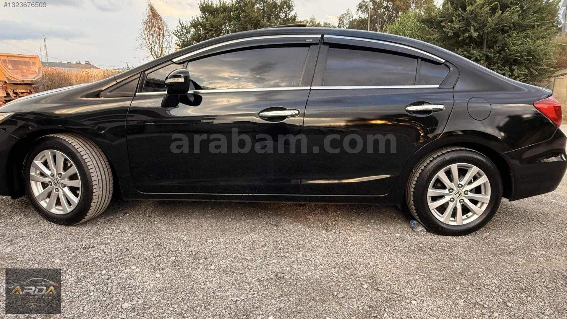 Galeriden Honda Civic 1.6i VTEC Eco Elegance 2013 Model Aydın 165.000 km Siyah 6