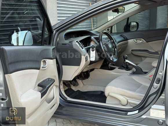 2013 HONDA CIVIC 1.6 i-VTEC ECO ELEGANCE