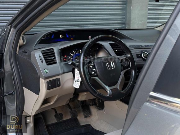 2013 HONDA CIVIC 1.6 i-VTEC ECO ELEGANCE