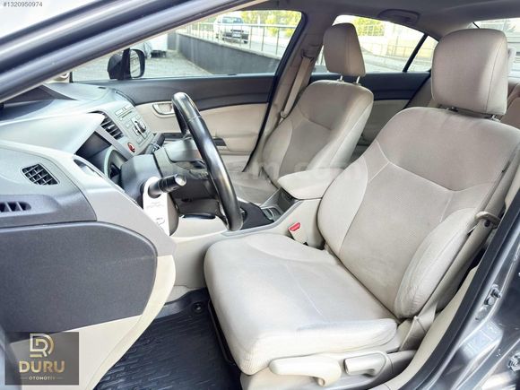 2013 HONDA CIVIC 1.6 i-VTEC ECO ELEGANCE