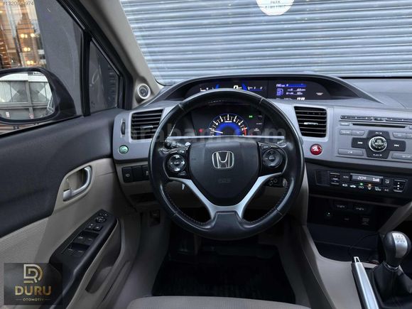 2013 HONDA CIVIC 1.6 i-VTEC ECO ELEGANCE