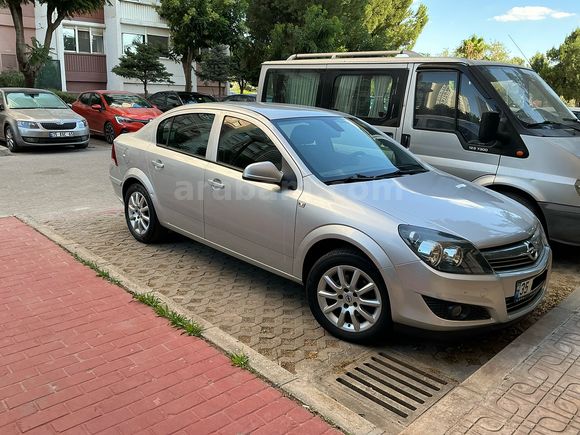 Sahibinden çok temiz az km Opel Astra 1.6 Enjoy Plus 2013