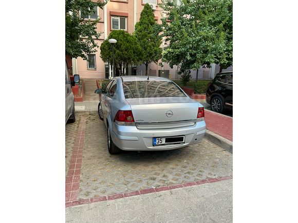 Sahibinden çok temiz az km Opel Astra 1.6 Enjoy Plus 2013