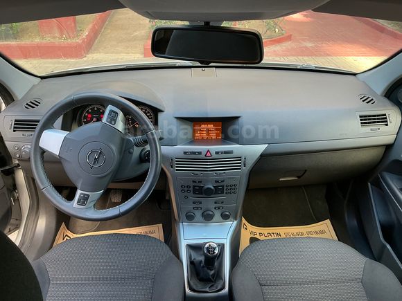Sahibinden çok temiz az km Opel Astra 1.6 Enjoy Plus 2013