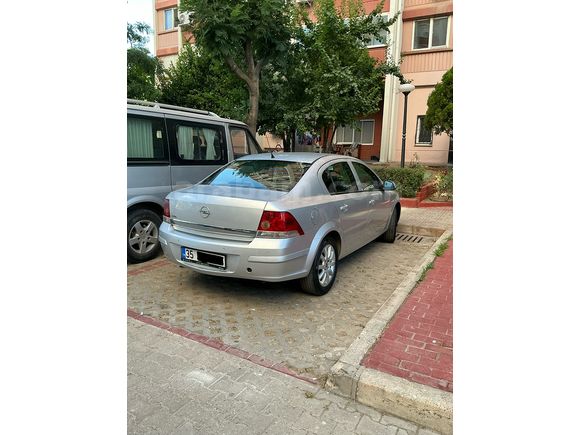 Sahibinden çok temiz az km Opel Astra 1.6 Enjoy Plus 2013