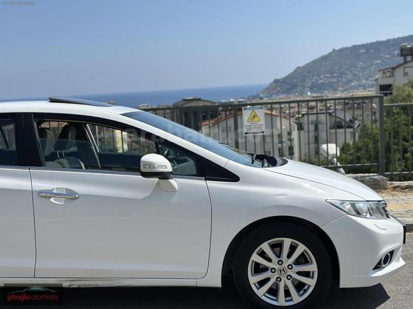 2014 MODEL ECO ELAGENCE HONDA CİVİC 154.000 KM DE LPG