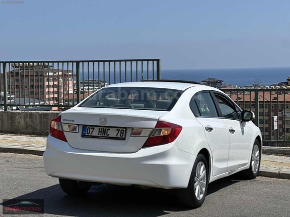 2014 MODEL ECO ELAGENCE HONDA CİVİC 154.000 KM DE LPG