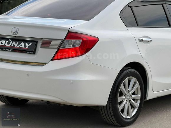 ACİL SATILIK 2012 MODEL HONDA CİVİC 1.6 ECO ELEGANCE KM 120 BİN