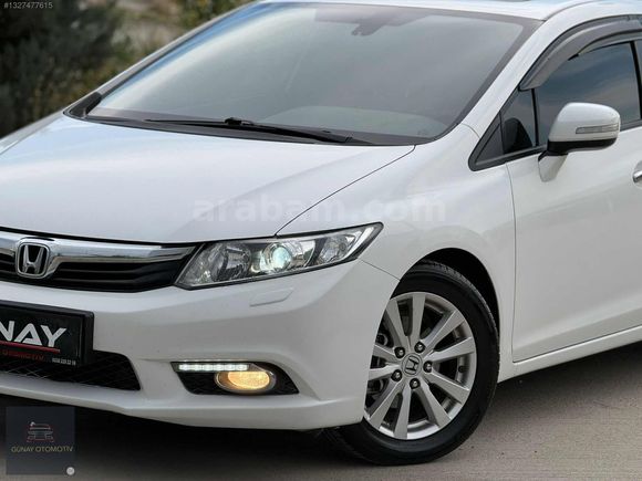 ACİL SATILIK 2012 MODEL HONDA CİVİC 1.6 ECO ELEGANCE KM 120 BİN