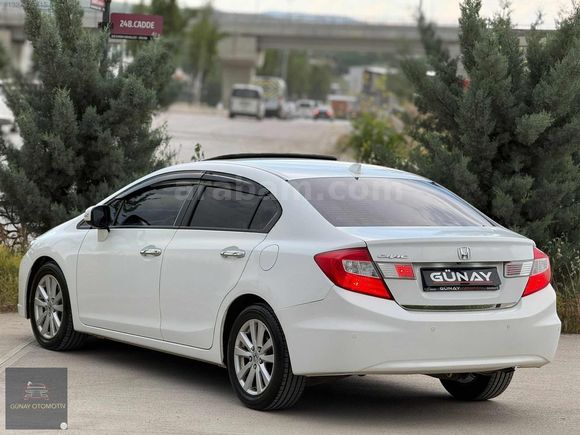 ACİL SATILIK 2012 MODEL HONDA CİVİC 1.6 ECO ELEGANCE KM 120 BİN