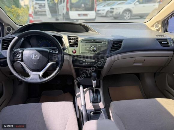 BOYASIZ CİVİC 170.000km (12 TAKSİT)