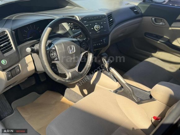 BOYASIZ CİVİC 170.000km (12 TAKSİT)