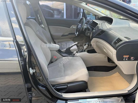 BOYASIZ CİVİC 170.000km (12 TAKSİT)