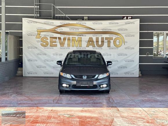 SEVİM AUTO'DAN BOYASIZ HONDA CİVİC 1.6İVTEC ECO ELEGANCE MANUEL