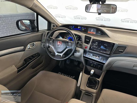 SEVİM AUTO'DAN BOYASIZ HONDA CİVİC 1.6İVTEC ECO ELEGANCE MANUEL