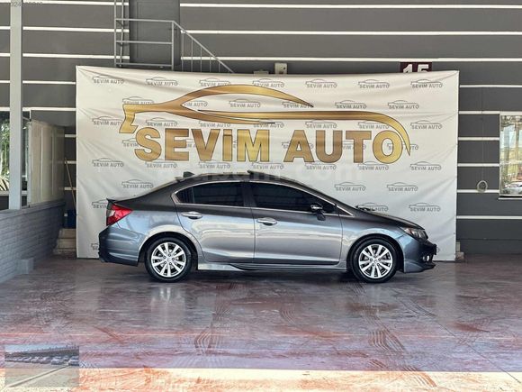 SEVİM AUTO'DAN BOYASIZ HONDA CİVİC 1.6İVTEC ECO ELEGANCE MANUEL