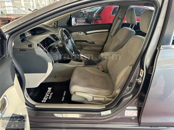 SEVİM AUTO'DAN BOYASIZ HONDA CİVİC 1.6İVTEC ECO ELEGANCE MANUEL