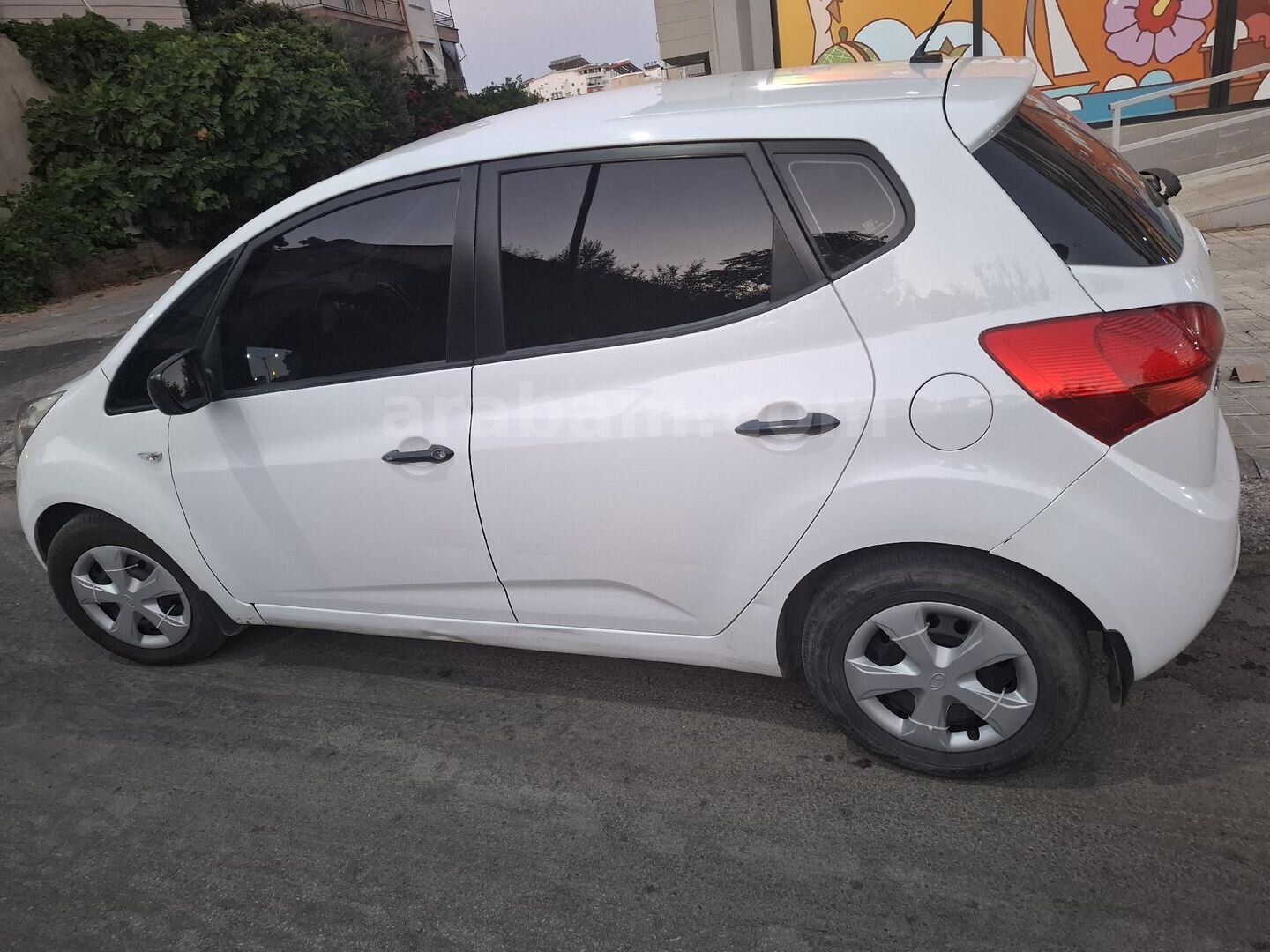 Sahibinden Kia Venga 1.4 CRDi Active 2011 Model Antalya 317.500 km Beyaz 5